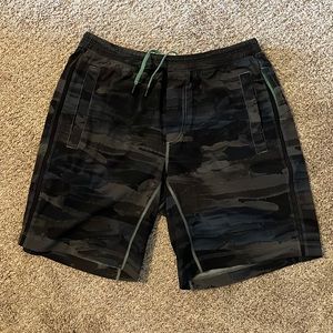 Lululemon Pace Breaker Lined 9”